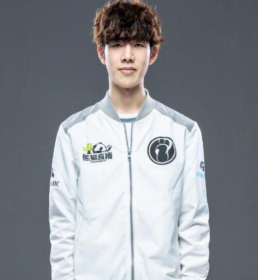 手机《PUBG》发布2025年开发工作计划：将引入地形破坏系统