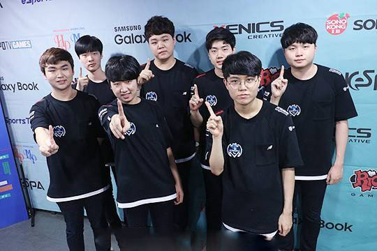 WE与教练正式解约